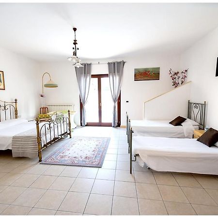 Apartment With One Bedroom In Trani With Wonderful Sea View Private Pool Enclosed Garden 1 Km From The Beach Esterno foto